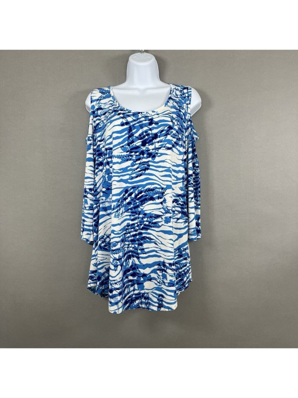 JM Collection Blue White Print Scoop Neck 3/4 Cold Shoulder Top